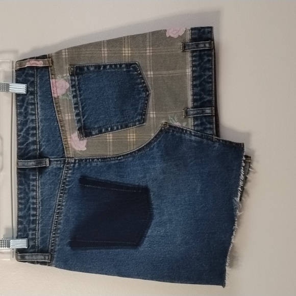 BDG Urban Outfitters Patchwork Mini Denim Skirt with Floral and Plaid Details XS - Picture 8 of 15